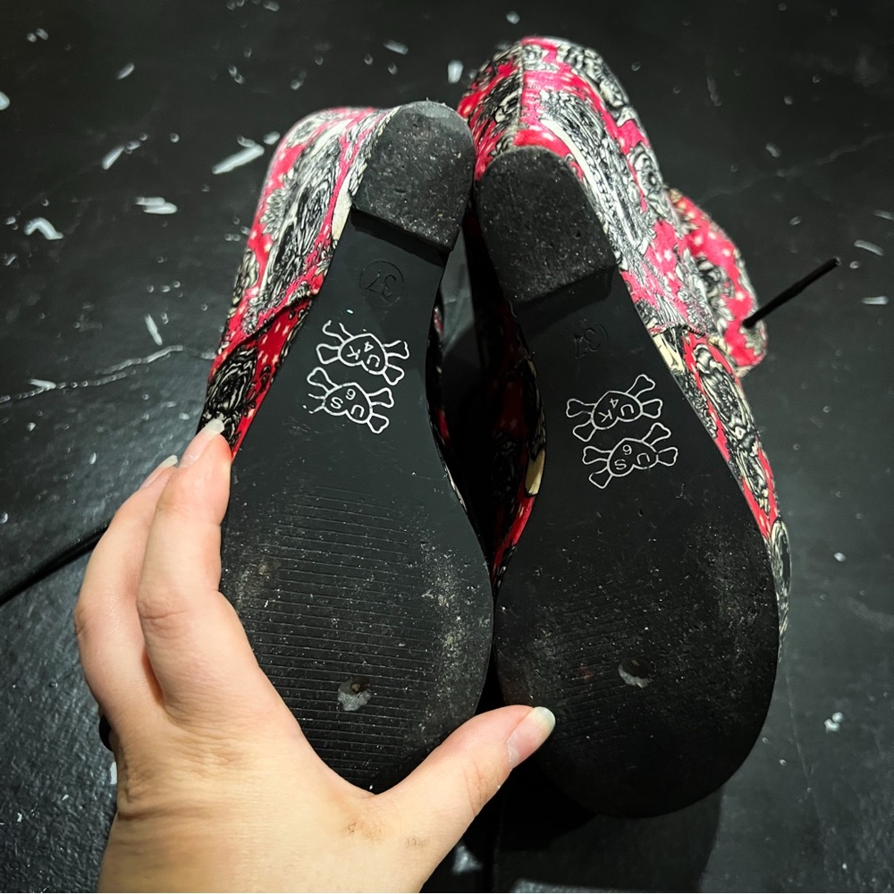Iron Fist Laced Wedges Skull & Roses Shoes - Picture 4 of 4